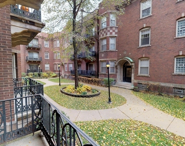 5327 S Harper Avenue - Photo Thumbnail 1