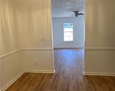 5172 Ridge Forest Drive - Photo Thumbnail 16