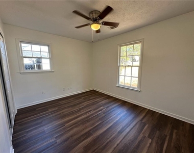 5172 Ridge Forest Drive - Photo Thumbnail 14