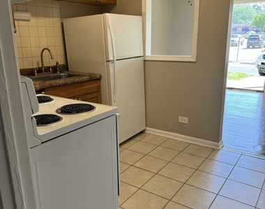 1340 N Main Street - Photo Thumbnail 4