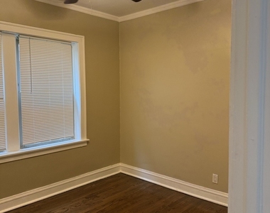 10240 S Eberhart Avenue - Photo Thumbnail 27