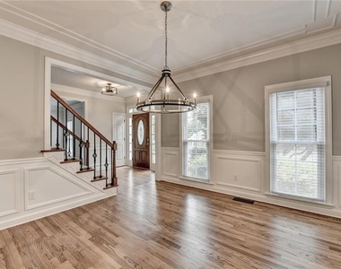 10665 Wren Ridge Road - Photo Thumbnail 12