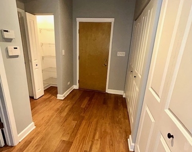 4131 W Belmont Avenue - Photo Thumbnail 12