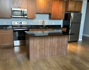 4131 W Belmont Avenue - Photo Thumbnail 4