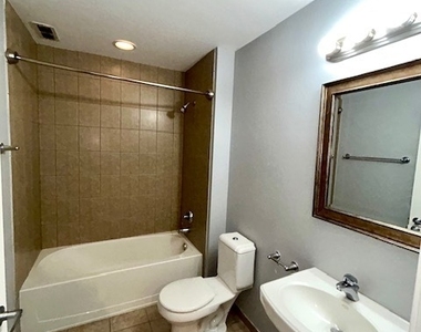 4131 W Belmont Avenue - Photo Thumbnail 15