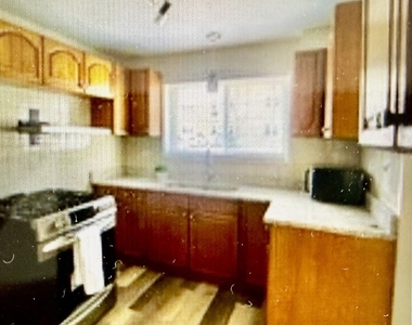6146 N Damen Avenue - Photo Thumbnail 6