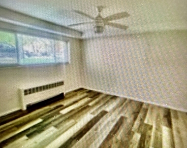 6146 N Damen Avenue - Photo Thumbnail 5