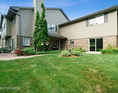450 Valley Drive - Photo Thumbnail 10