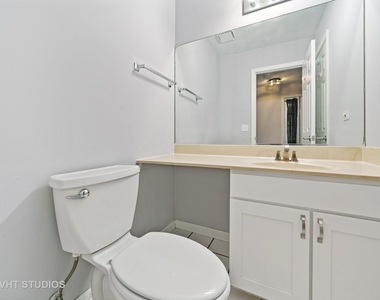 450 Valley Drive - Photo Thumbnail 9