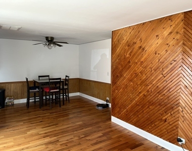 1805 Jamestown Circle - Photo Thumbnail 2