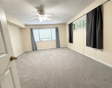 410 Candler Park Drive Ne - Photo Thumbnail 12