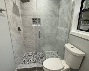 410 Candler Park Drive Ne - Photo Thumbnail 14