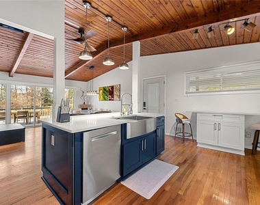 2522 Wawona Drive Ne - Photo Thumbnail 13