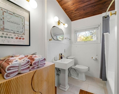 2522 Wawona Drive Ne - Photo Thumbnail 16