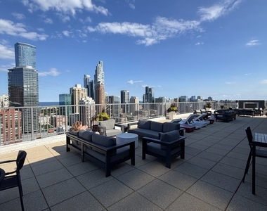 900 S Clark Street - Photo Thumbnail 16