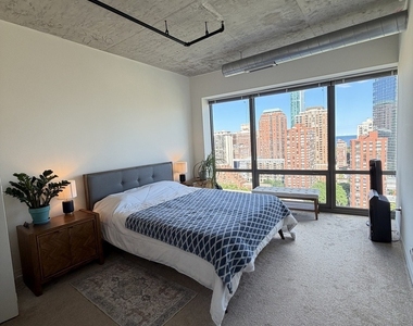 900 S Clark Street - Photo Thumbnail 7