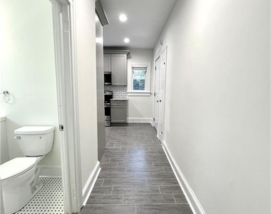 858 Charles Allen Drive Ne - Photo Thumbnail 8