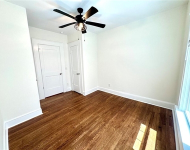 858 Charles Allen Drive Ne - Photo Thumbnail 6