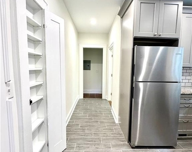 858 Charles Allen Drive Ne - Photo Thumbnail 3