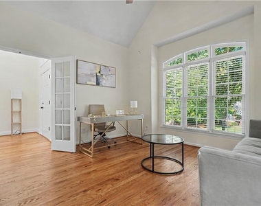 4315 Rosemont Drive - Photo Thumbnail 13