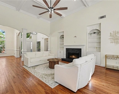 4315 Rosemont Drive - Photo Thumbnail 6