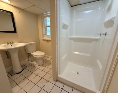 8517 W 87th Place - Photo Thumbnail 5