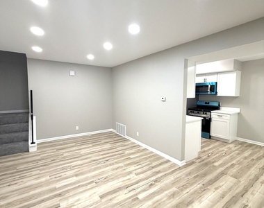 2338 Carnation Drive - Photo Thumbnail 1