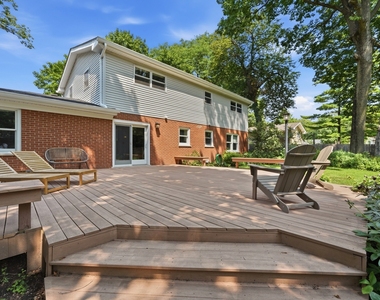 317 E Forest Lane - Photo Thumbnail 46