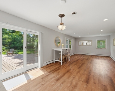 317 E Forest Lane - Photo Thumbnail 15