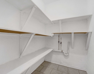 6225 S Dorchester Avenue - Photo Thumbnail 14