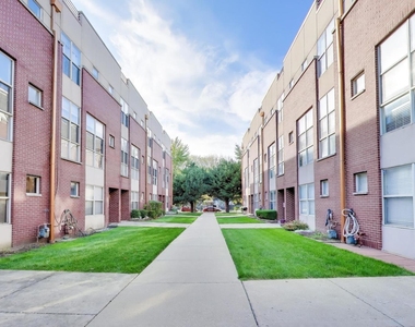 6951 N Western Avenue - Photo Thumbnail 4