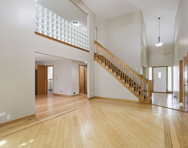 2805 Breckenridge Circle - Photo Thumbnail 7