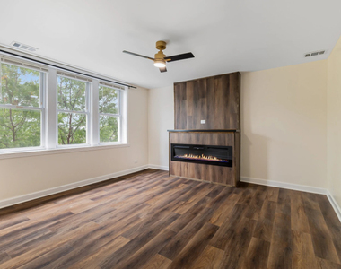 238 W 31st Street - Photo Thumbnail 8