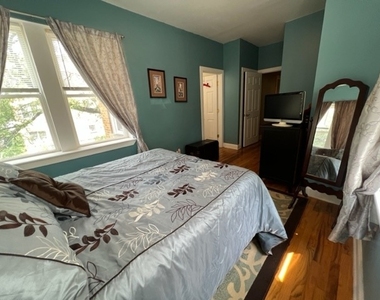 4855 N Springfield Avenue - Photo Thumbnail 10