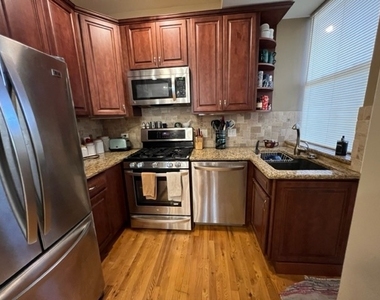 4855 N Springfield Avenue - Photo Thumbnail 6