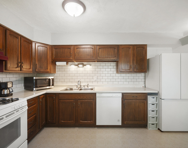 114 Mccabe Drive - Photo Thumbnail 10