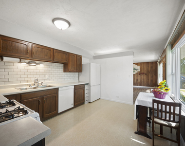 114 Mccabe Drive - Photo Thumbnail 11