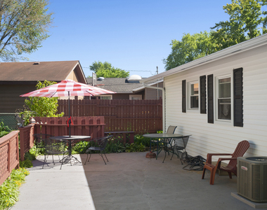 114 Mccabe Drive - Photo Thumbnail 17