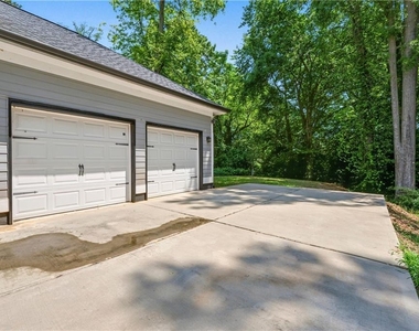 726 Windsor Street Sw - Photo Thumbnail 27