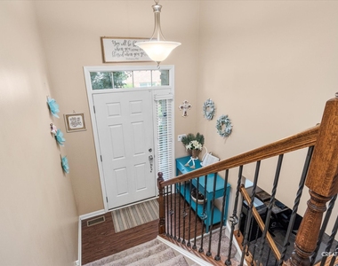 263 Lakeshore Drive - Photo Thumbnail 11