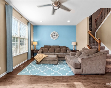263 Lakeshore Drive - Photo Thumbnail 5