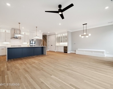 2614 W Chicago Avenue - Photo Thumbnail 2
