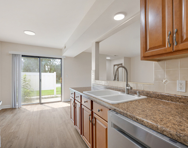 40 N Waterford Drive - Photo Thumbnail 15