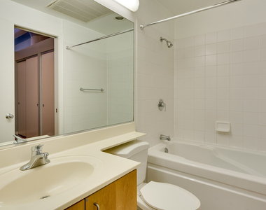333 W Hubbard Street - Photo Thumbnail 14