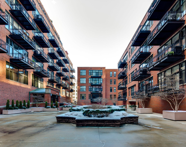 333 W Hubbard Street - Photo Thumbnail 24
