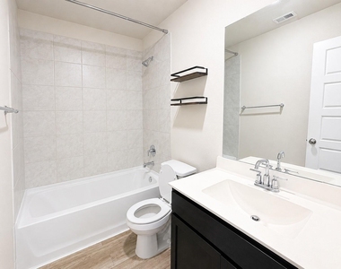 21438 Hawthorn Harvest Circle - Photo Thumbnail 11