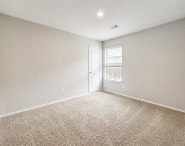 21438 Hawthorn Harvest Circle - Photo Thumbnail 12