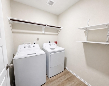 21438 Hawthorn Harvest Circle - Photo Thumbnail 14