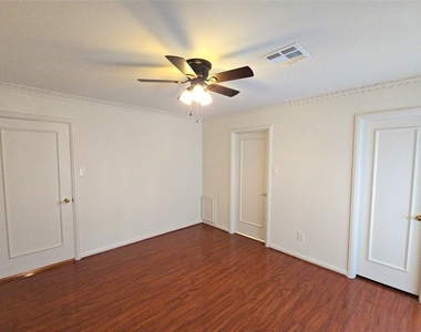 9731 Briar Forest Drive - Photo Thumbnail 9