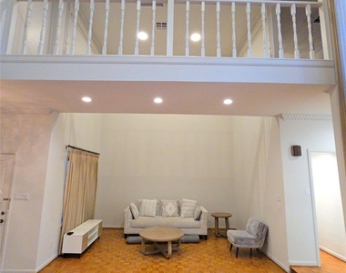 9731 Briar Forest Drive - Photo Thumbnail 23